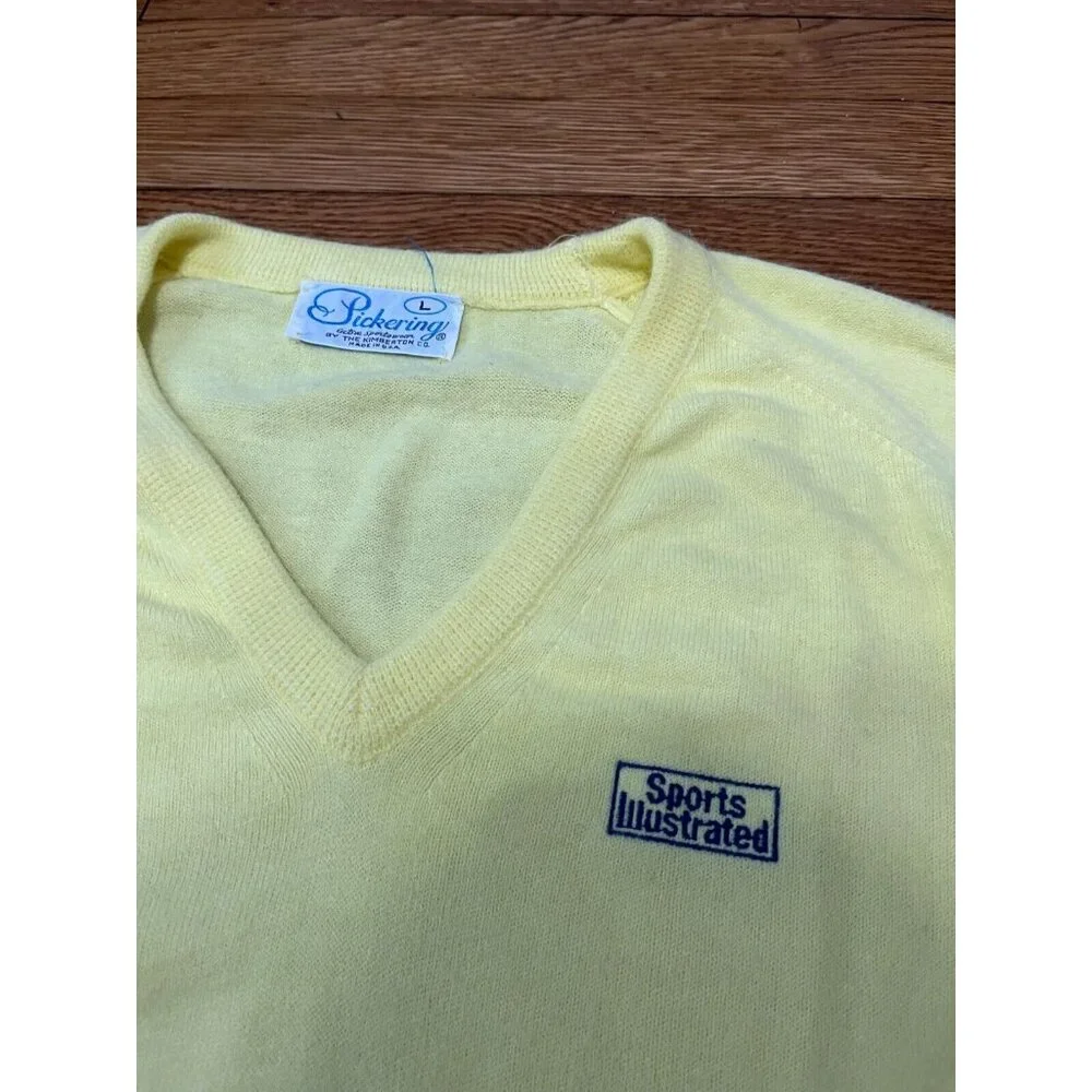 Vintage Pickering Mens Sweater Sz Large Sports Illustrated Acrylic Yellow Golf